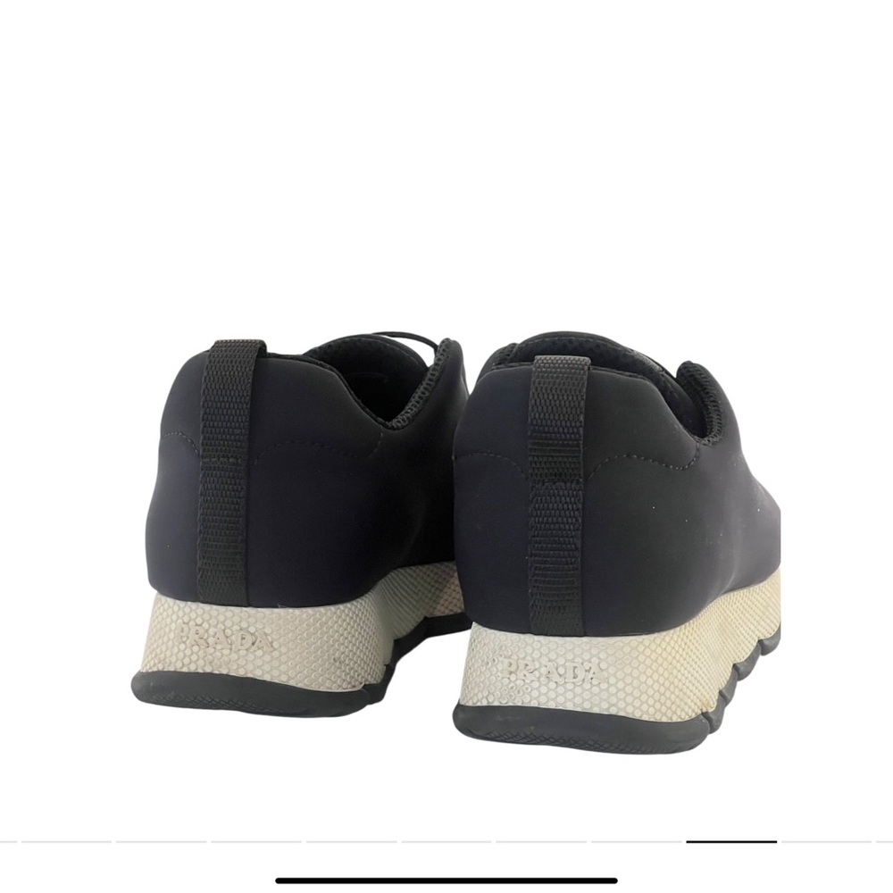 Prada sneakers for women
Size 38.5
In good condition - Picture 11 of 11